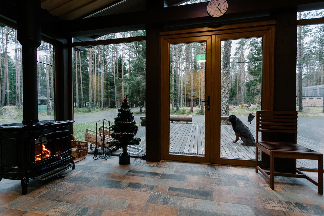 Gasthaus Baza Otdiha Lesnaya Obitel Roschtschino Exterior foto